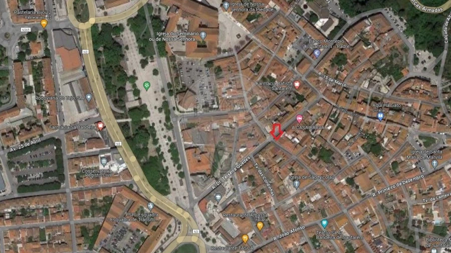 Loja para Arrendamento em Marvila, Ribeira Santarém, São Salvador, São Nicolau