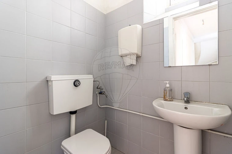 Prédio para Venda em Santa Maria Maior e Monserrate e Meadela Foto 11