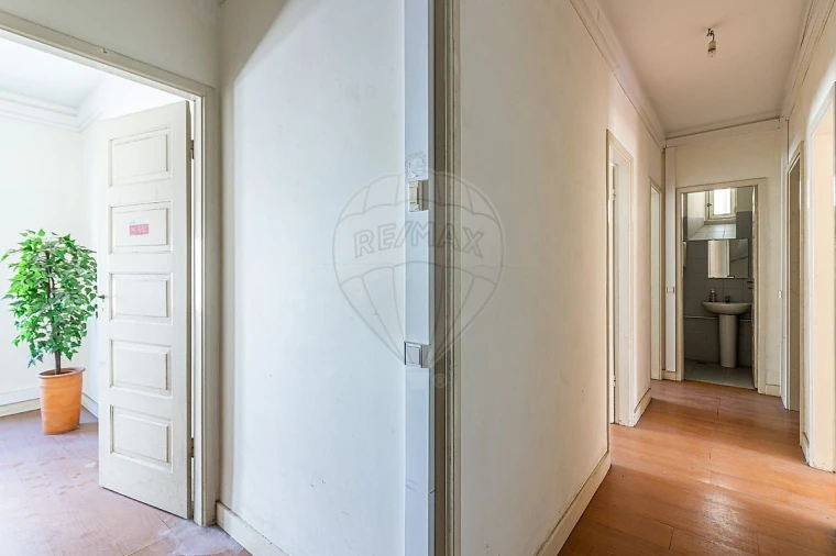 Prédio para Venda em Santa Maria Maior e Monserrate e Meadela Foto 8