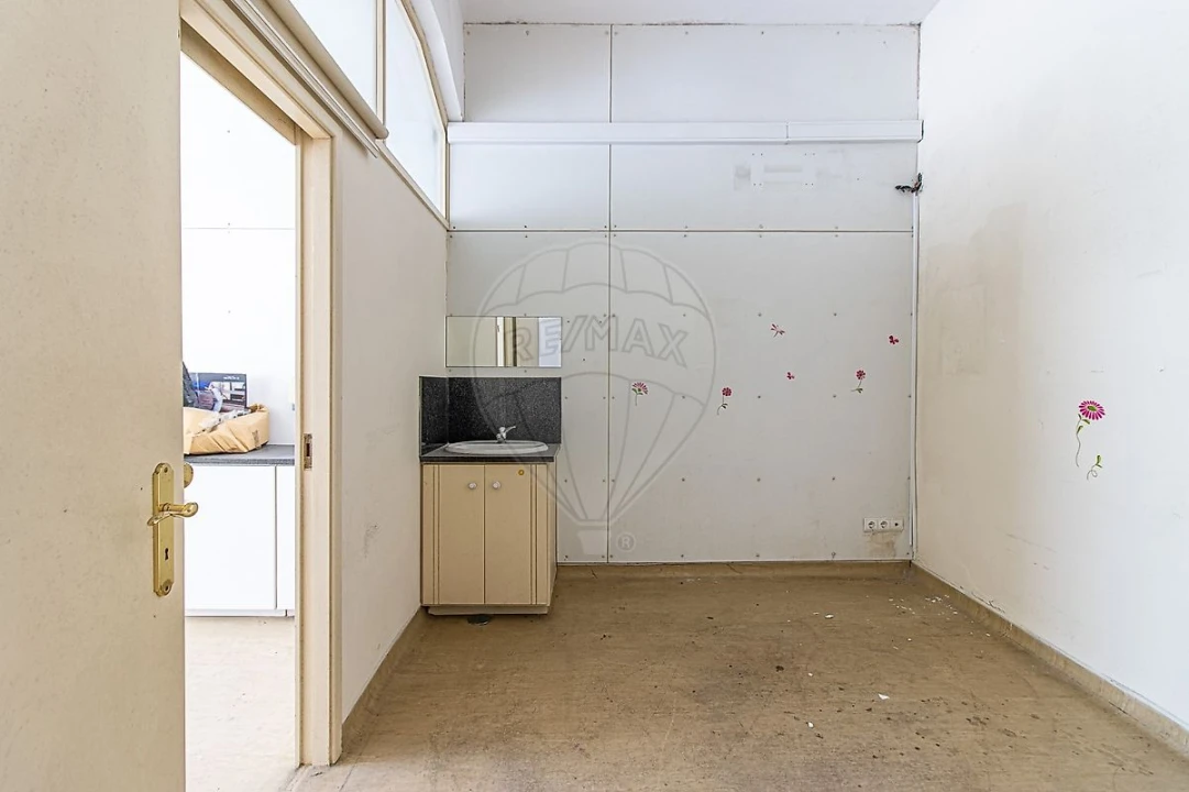 Prédio para Venda em Santa Maria Maior e Monserrate e Meadela Foto 4