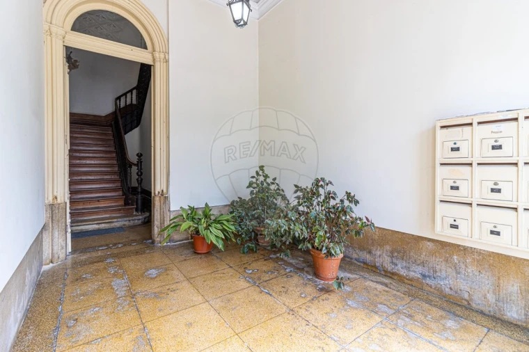 Prédio para Venda em Santa Maria Maior e Monserrate e Meadela Foto 2