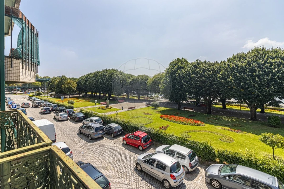 Prédio para Venda em Santa Maria Maior e Monserrate e Meadela Foto 11