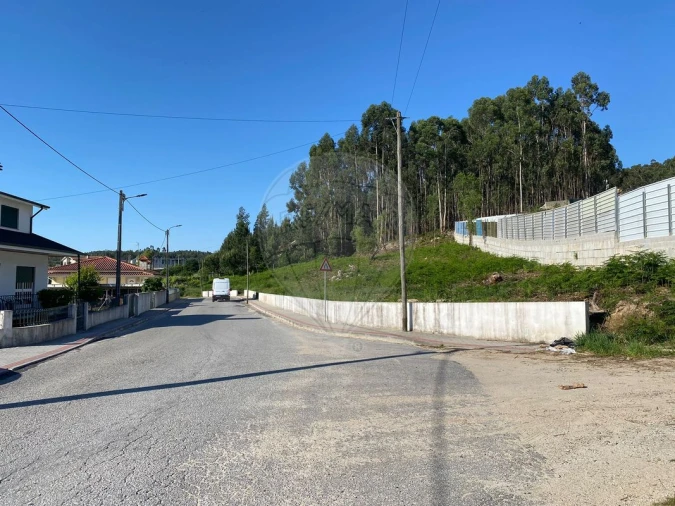 Terreno para Venda em Baltar Foto 2