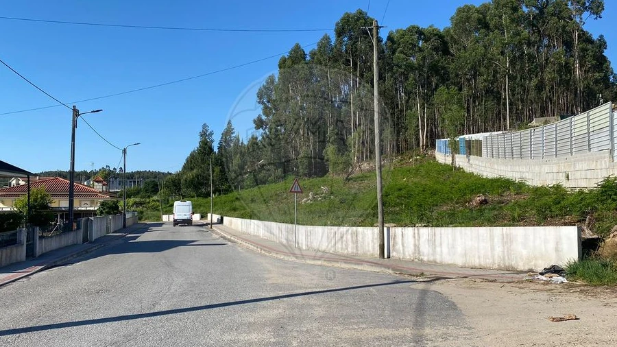 Terreno para Venda em Baltar