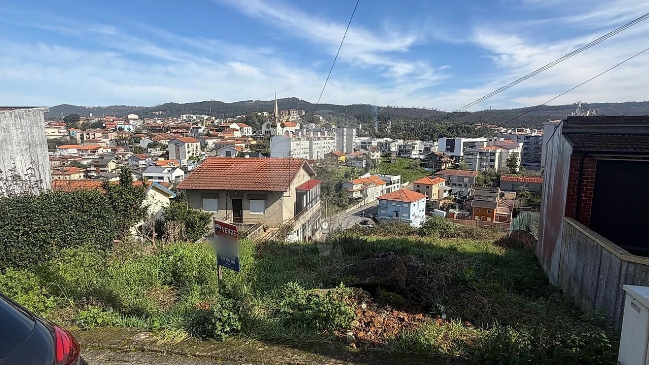 Terreno para Venda em Gondomar (São Cosme), Valbom e Jovim Foto 2