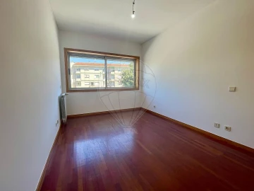 Apartamento T4 para Venda em Custóias, Leça do Balio e Guifões