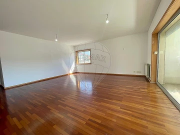 Apartamento T4 para Venda em Custóias, Leça do Balio e Guifões