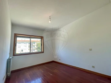 Apartamento T4 para Venda em Custóias, Leça do Balio e Guifões