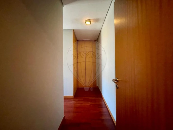 Apartamento T4 para Venda em Custóias, Leça do Balio e Guifões Foto 23