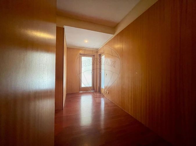 Apartamento T4 para Venda em Custóias, Leça do Balio e Guifões Foto 2