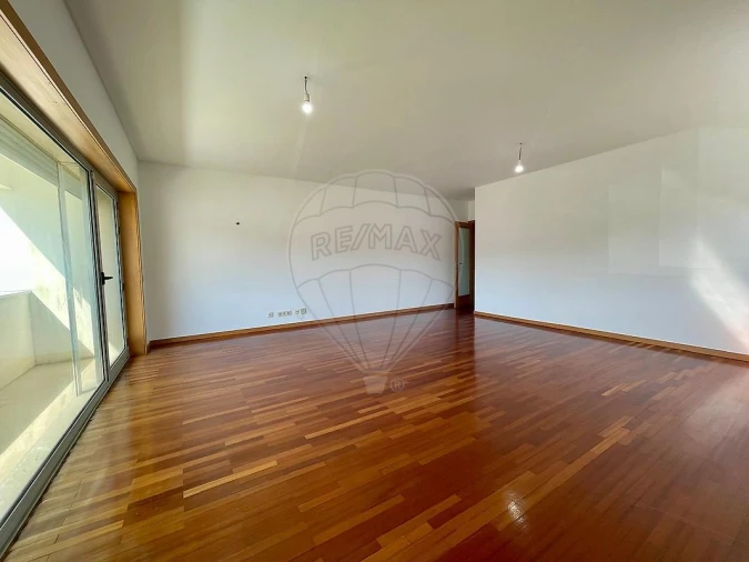 Apartamento T4 para Venda em Custóias, Leça do Balio e Guifões Foto 9