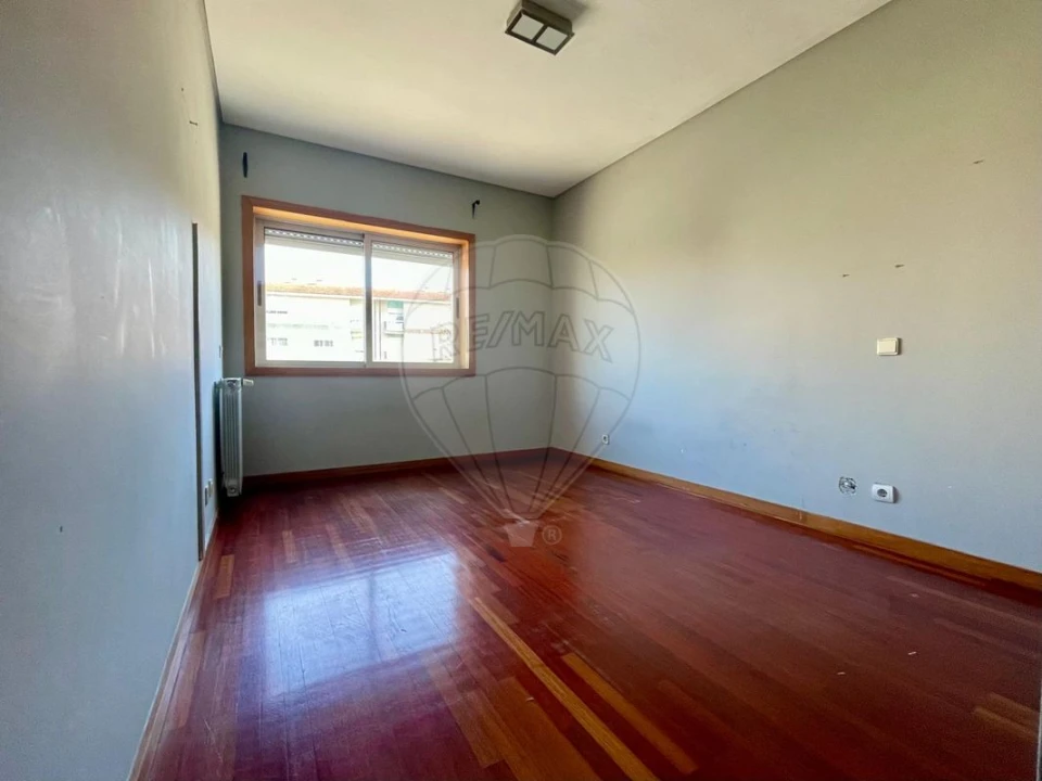 Apartamento T4 para Venda em Custóias, Leça do Balio e Guifões Foto 25