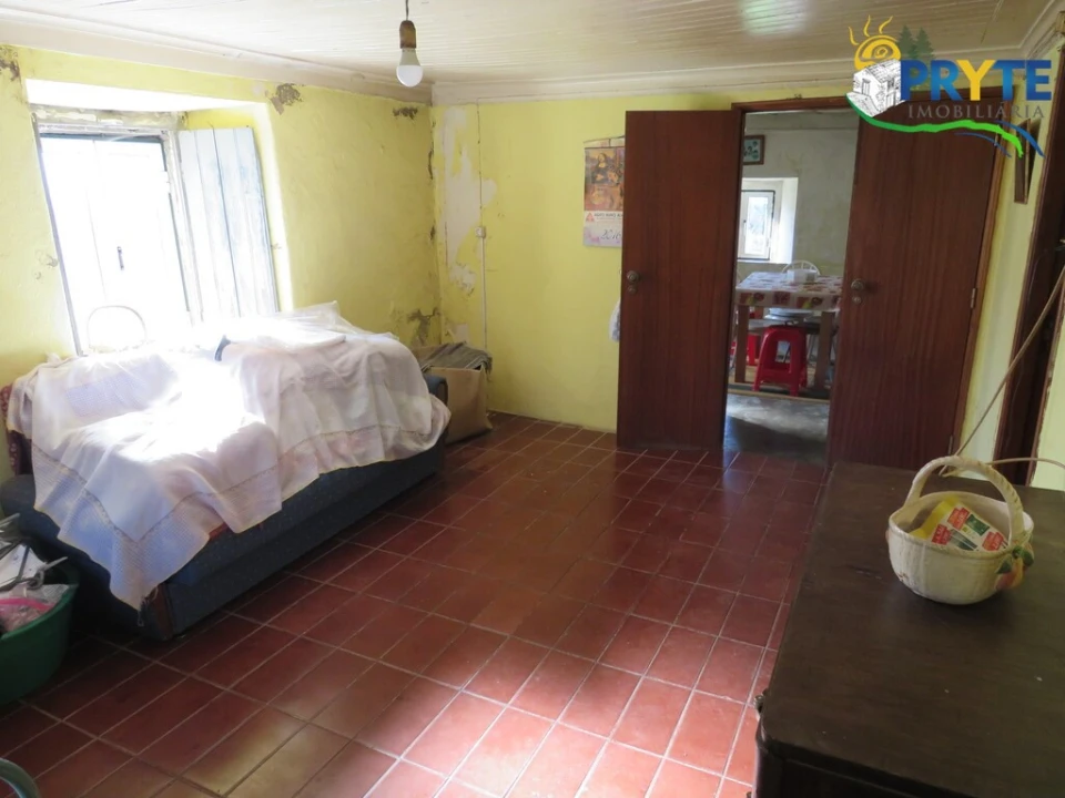 Moradia T2 para Venda em Cernache do Bonjardim, Nesperal e Palhais Foto 5