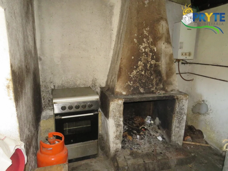 Moradia T2 para Venda em Cernache do Bonjardim, Nesperal e Palhais Foto 10