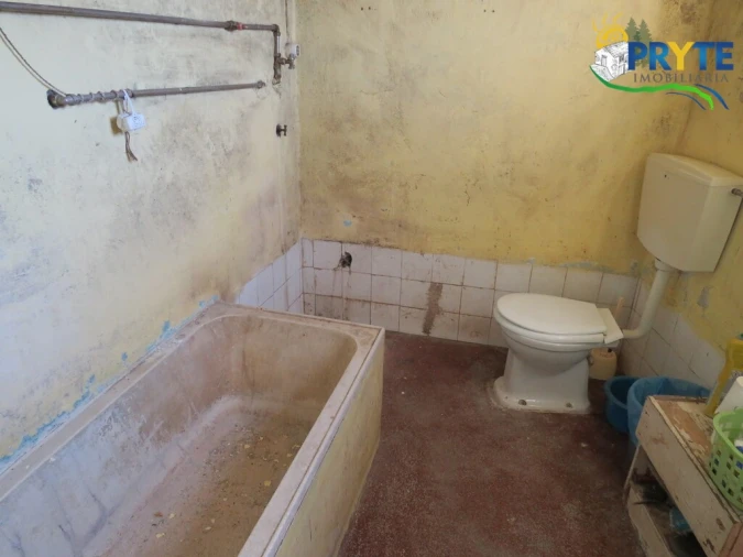 Moradia T2 para Venda em Cernache do Bonjardim, Nesperal e Palhais Foto 13