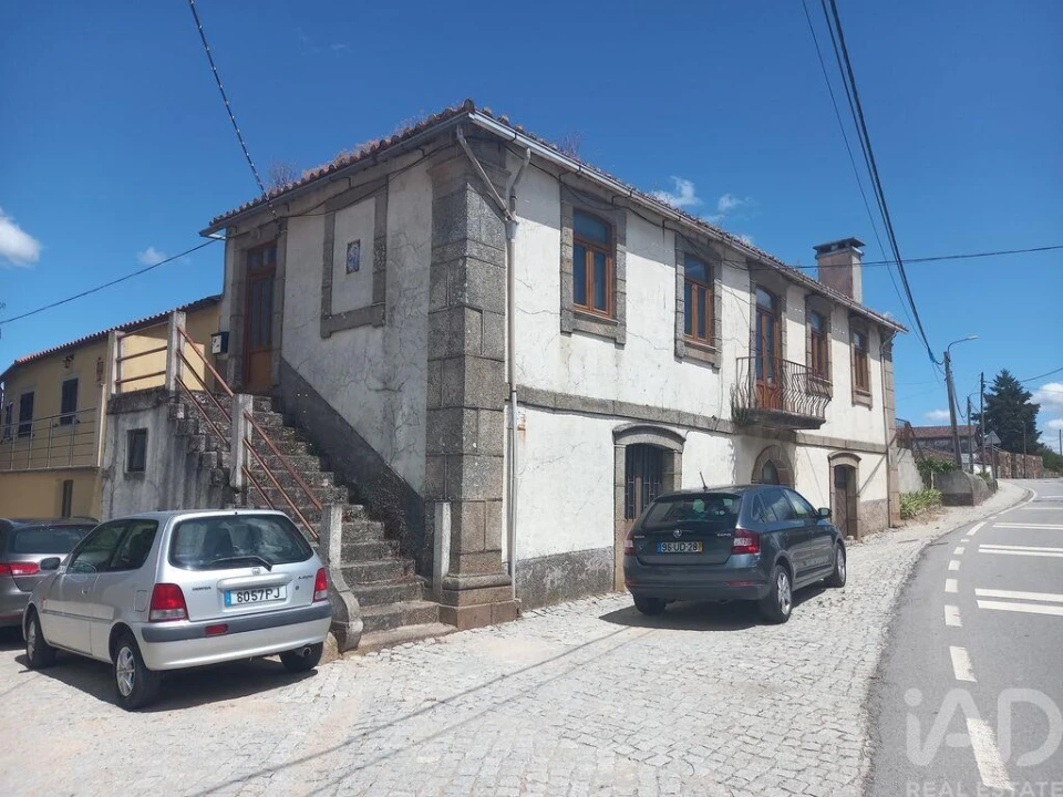 Moradia T5 para Venda em Vilarinho de São Romão Foto 7