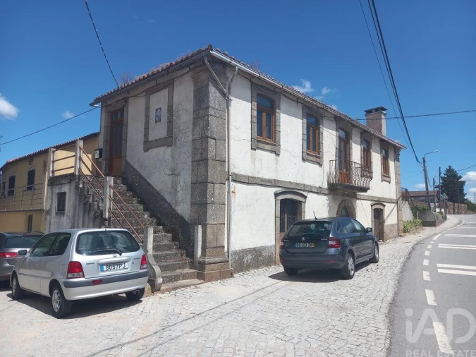 Moradia T5 para Venda em Vilarinho de São Romão Foto 7