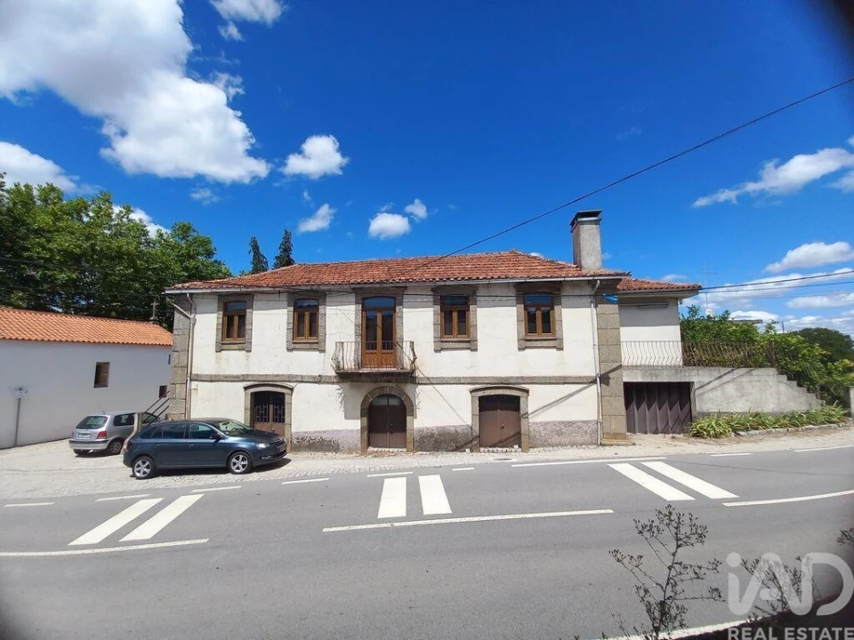 Moradia T5 para Venda em Vilarinho de São Romão Foto 6