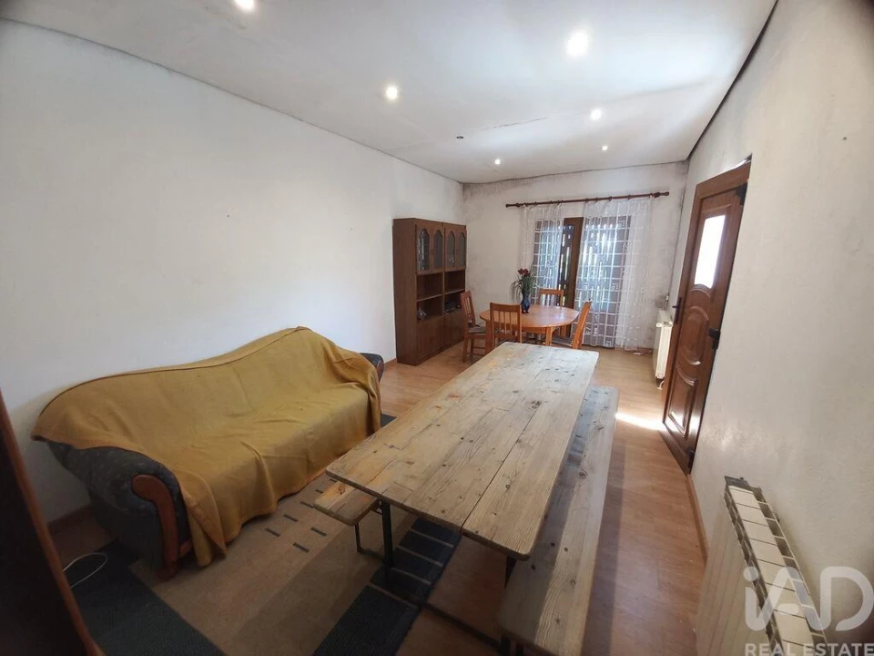 Moradia T5 para Venda em Vilarinho de São Romão Foto 8