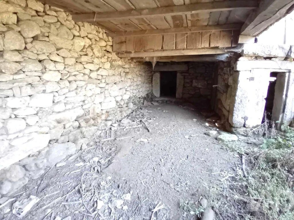 Moradia para Venda em Penso Foto 17