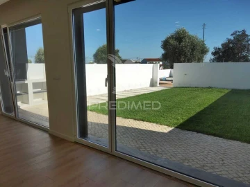 Moradia T4 para Venda em Nossa Sra de Fatima