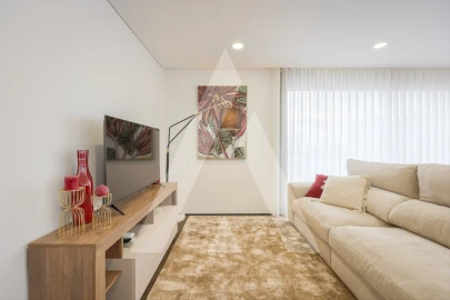 Apartamento T3 para Venda em Glória e Vera Cruz