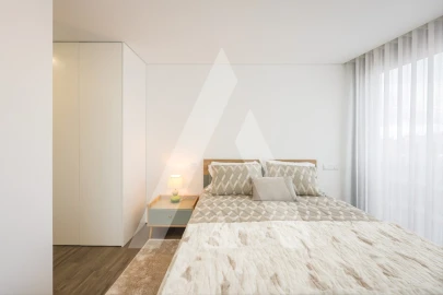 Apartamento T3 para Venda em Glória e Vera Cruz