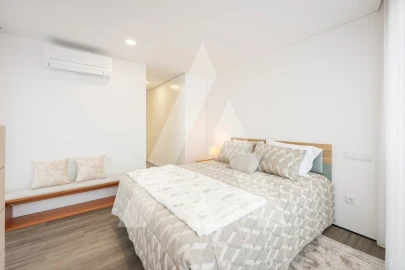 Apartamento T3 para Venda em Glória e Vera Cruz