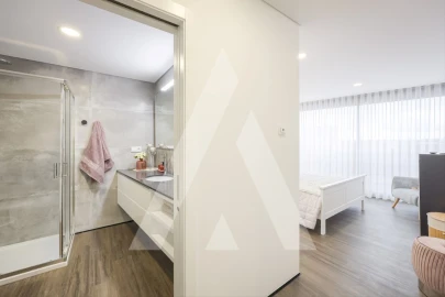Apartamento T3 para Venda em Glória e Vera Cruz
