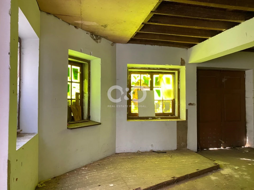 Moradia T5 para Venda em São Teotónio Foto 3