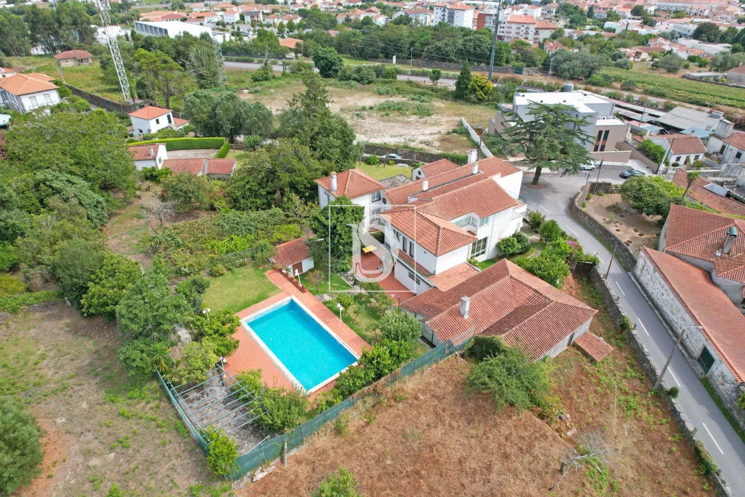 Moradia T6 para Venda em Santa Maria Maior e Monserrate e Meadela Foto 1
