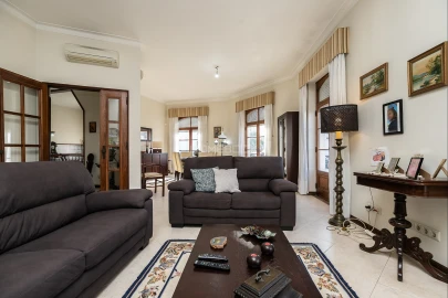Moradia T5 para Venda em Tavira (Santa Maria e Santiago)