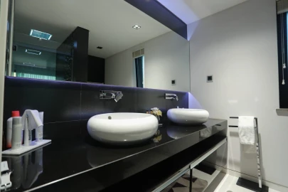 Moradia T6 para Venda em Quelfes