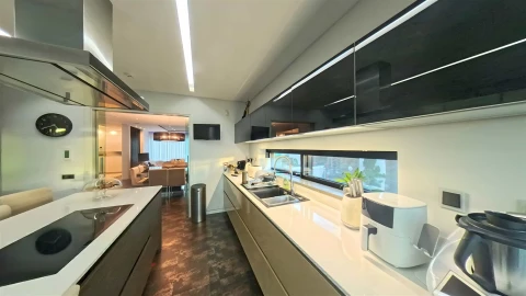 Moradia T6 para Venda em Quelfes
