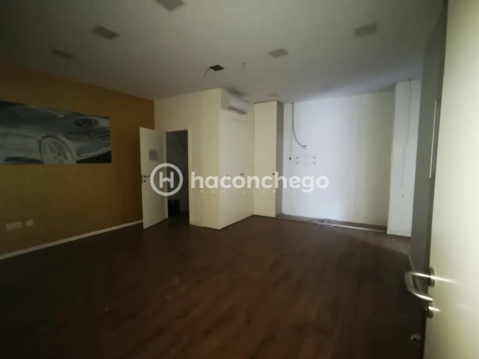 Negócio para Venda em Manhente Foto 16