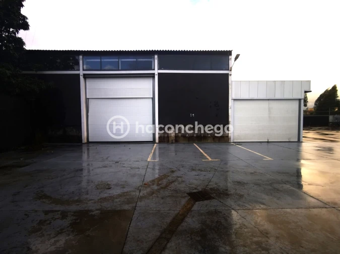 Negócio para Venda em Manhente Foto 5