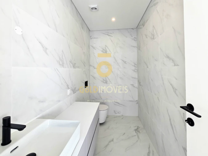 Moradia T0 para Venda em Nogueira do Cravo e Pindelo Foto 9