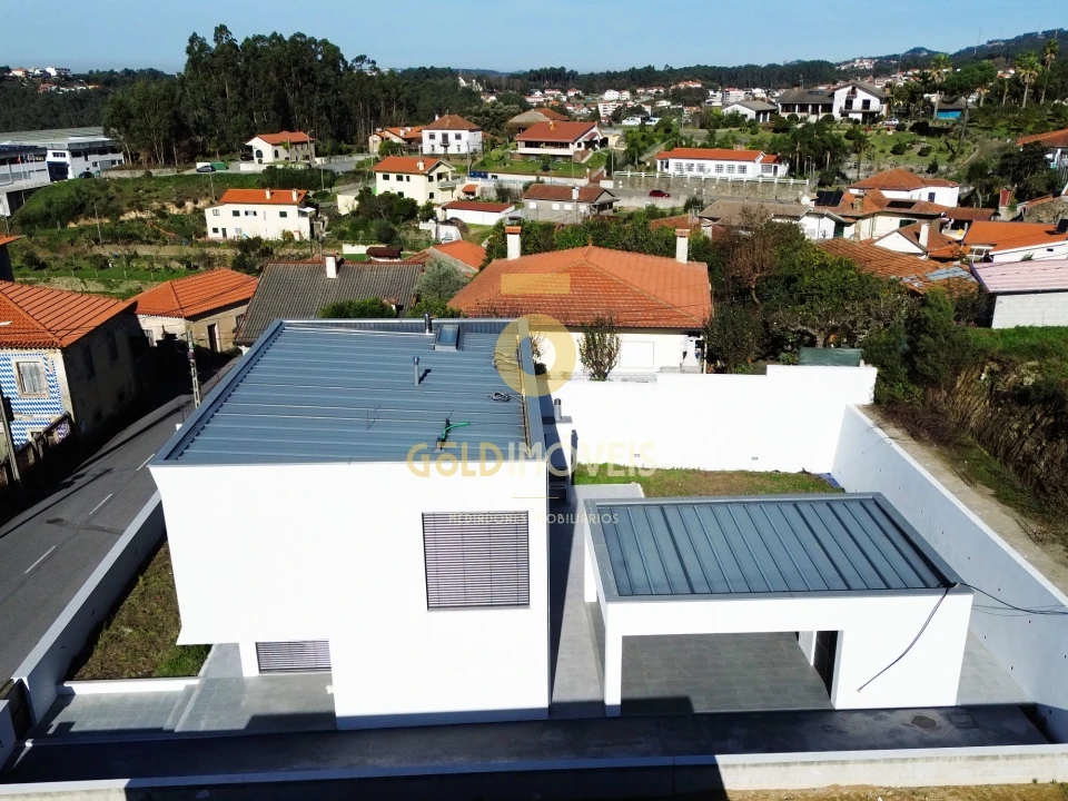 Moradia T0 para Venda em Nogueira do Cravo e Pindelo Foto 37