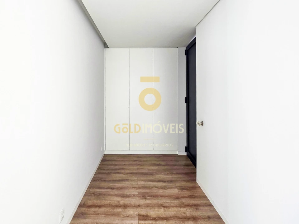 Moradia T0 para Venda em Nogueira do Cravo e Pindelo Foto 12