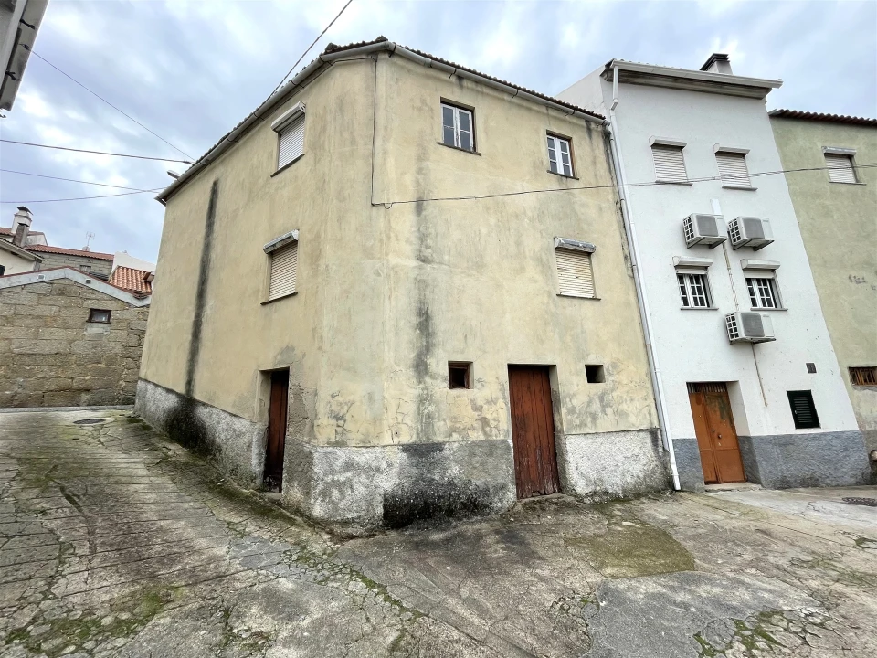 Moradia T2 para Venda em Nespereira Foto 3