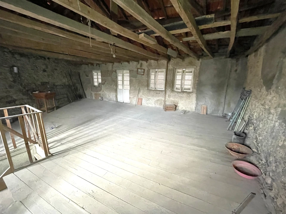 Moradia T2 para Venda em Nespereira Foto 7