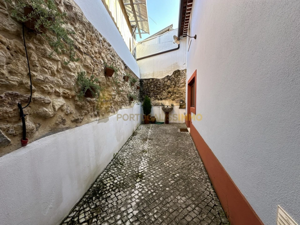 Moradia T3 para Venda em Seiça Foto 50