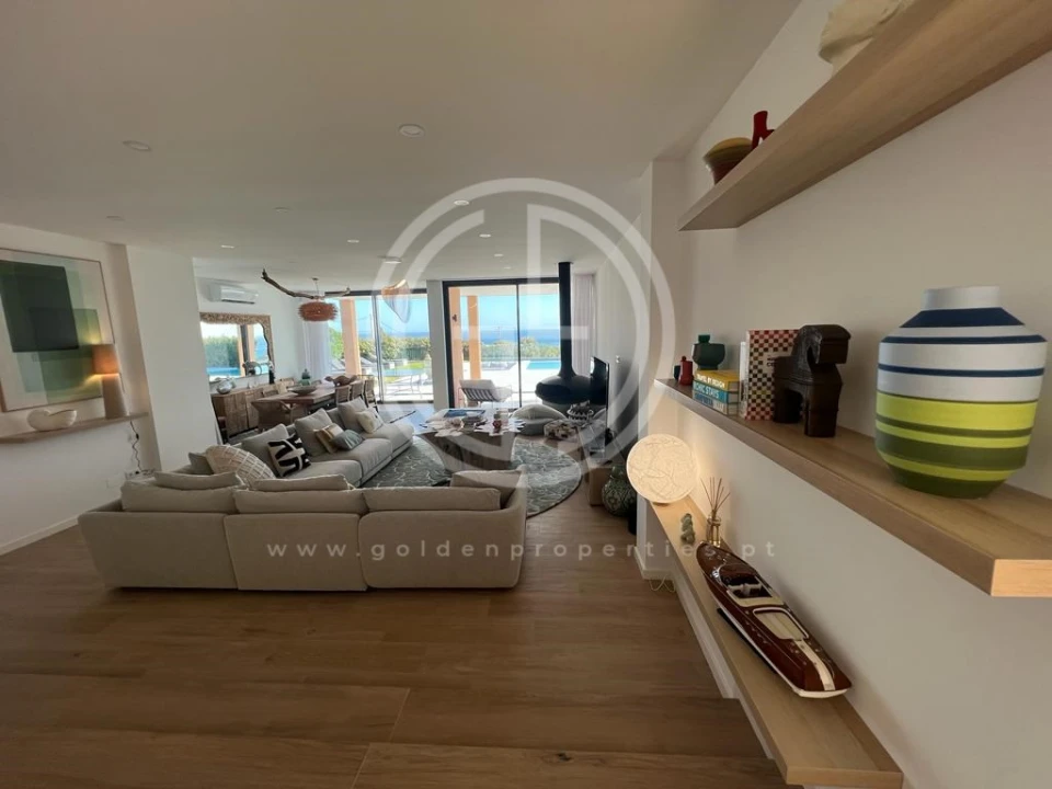 Moradia T6 para Venda em Albufeira e Olhos de Água Foto 12