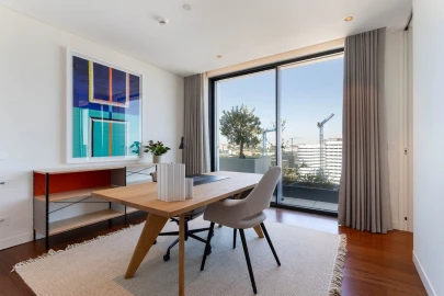 Apartamento T3 para Venda em Parque das Nações