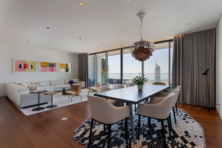 Apartamento T3 para Venda em Parque das Nações Foto 4
