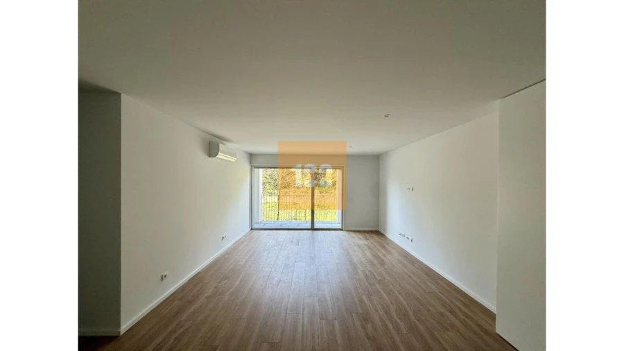 Apartamento T2 para Venda em Campanhã Foto 8