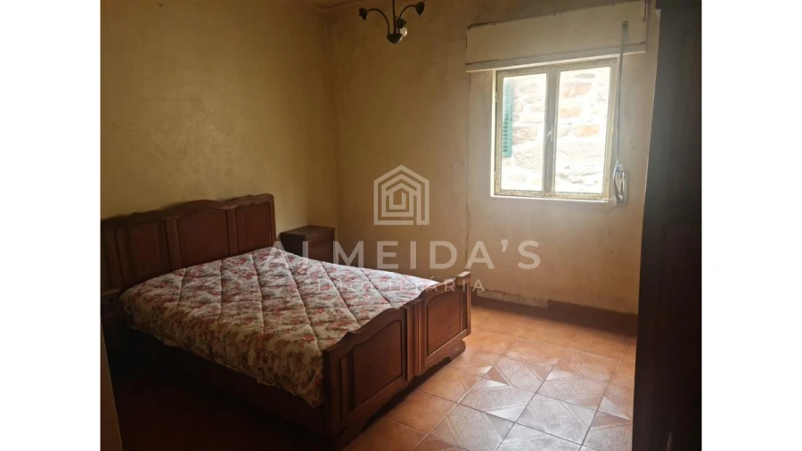 Moradia T4 para Venda em Vreia de Jales Foto 7