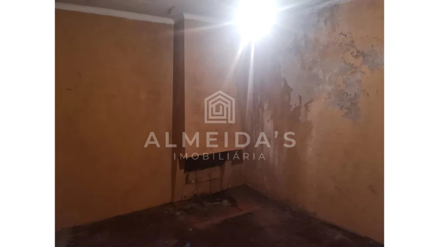 Moradia T4 para Venda em Vreia de Jales Foto 9