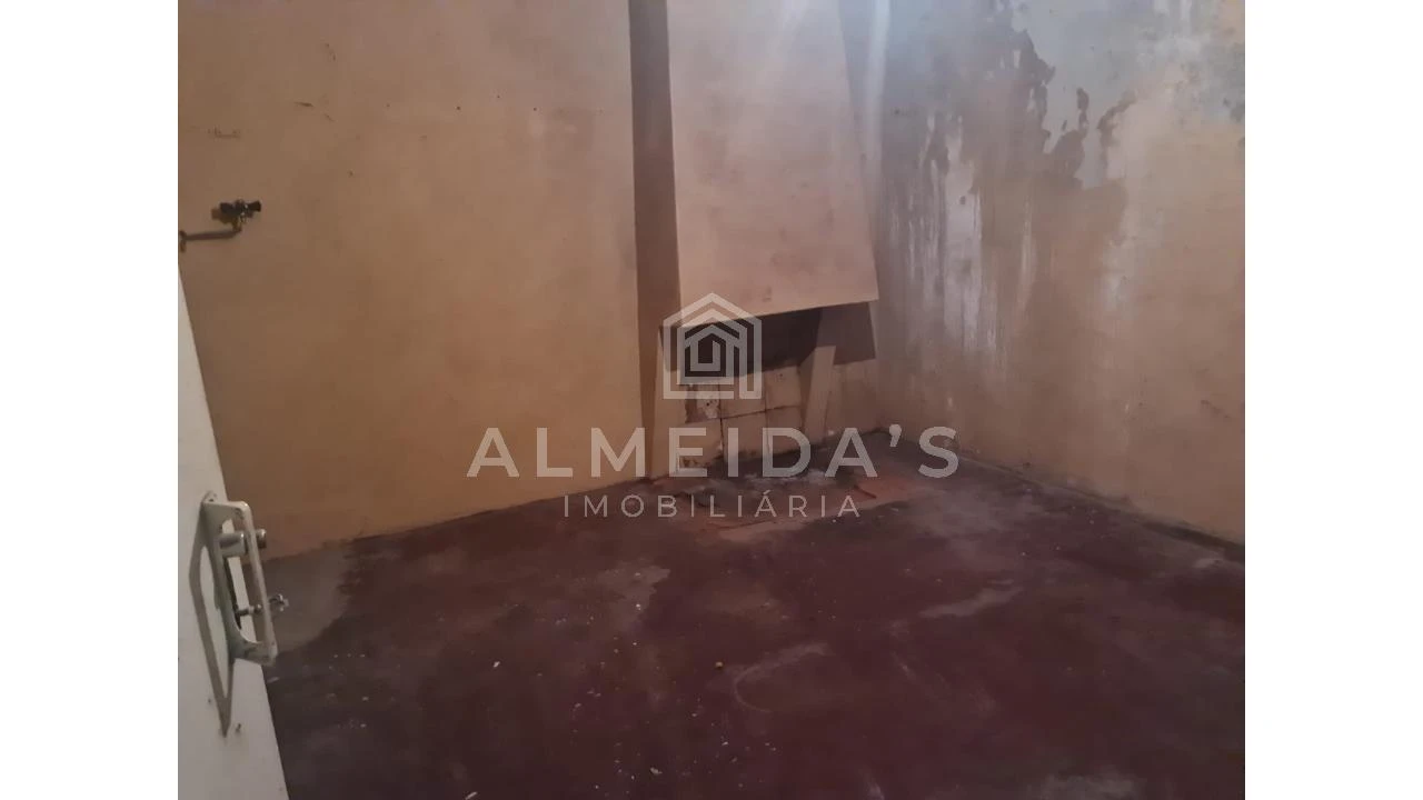 Moradia T4 para Venda em Vreia de Jales Foto 8