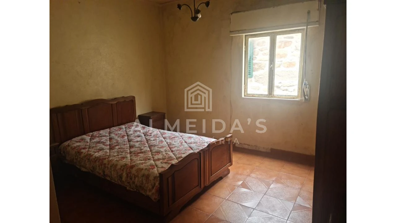 Moradia T4 para Venda em Vreia de Jales Foto 7